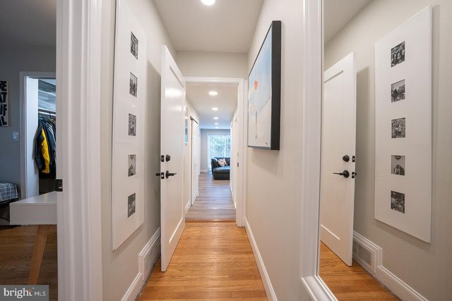 1022 CLOVER HILL RD, Wynnewood, PA 19096