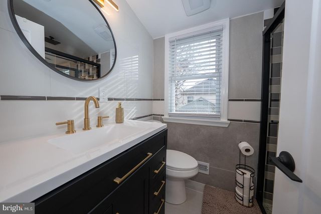 1022 CLOVER HILL RD, Wynnewood, PA 19096