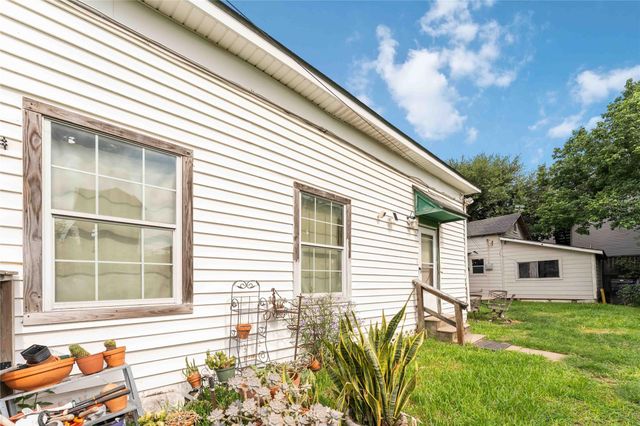 1806 State Street, Houston, TX 77007