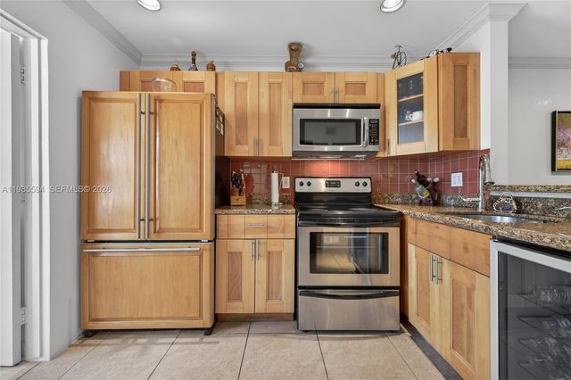 3777 NW 78th Avenue 8F, Davie, FL 33024