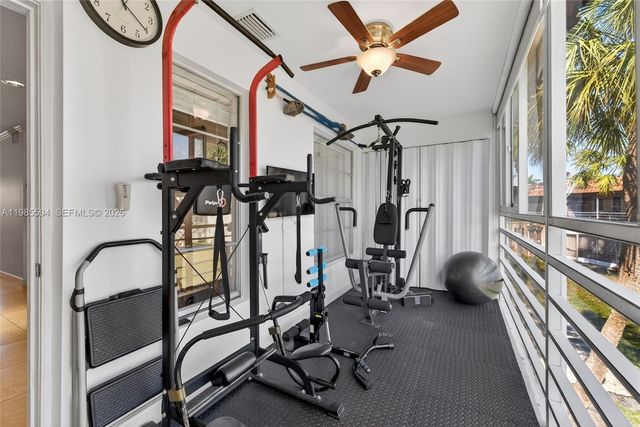3777 NW 78th Avenue 8F, Davie, FL 33024