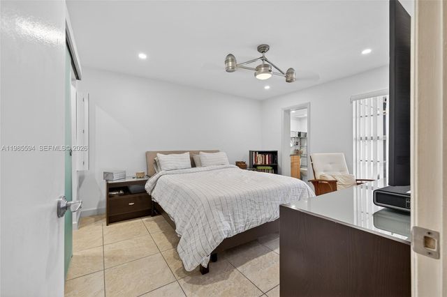 3777 NW 78th Avenue 8F, Davie, FL 33024