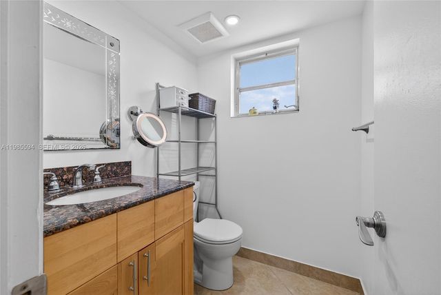3777 NW 78th Avenue 8F, Davie, FL 33024