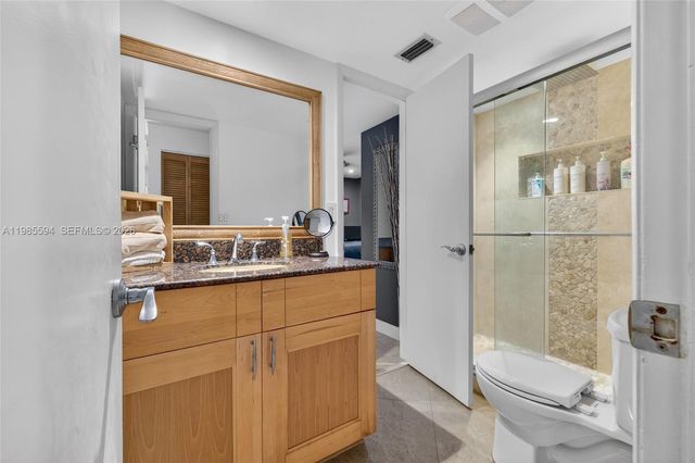 3777 NW 78th Avenue 8F, Davie, FL 33024