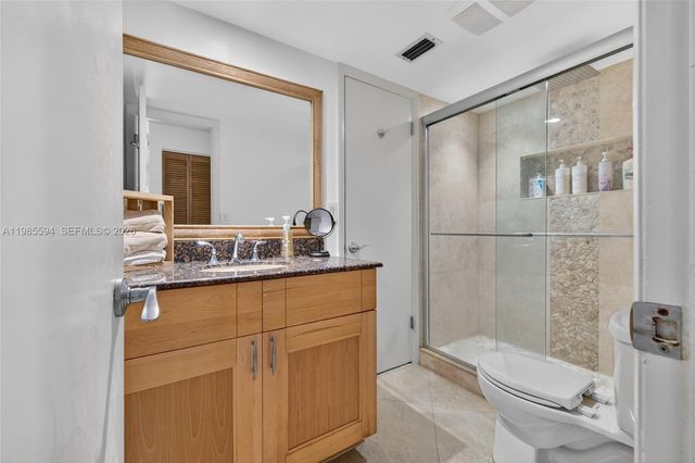 3777 NW 78th Avenue 8F, Davie, FL 33024