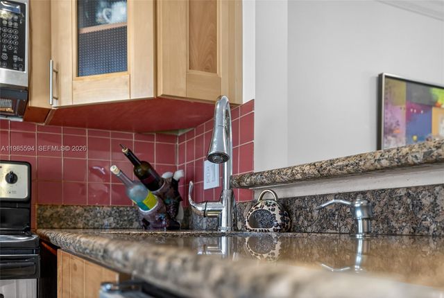 3777 NW 78th Avenue 8F, Davie, FL 33024