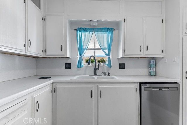 13393 Mariposa #99 Road 99, Victorville, CA 92395