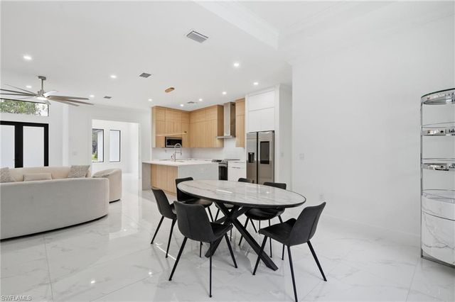 181 18th AVE NW, Naples, FL 34120