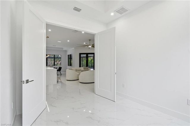 181 18th AVE NW, Naples, FL 34120