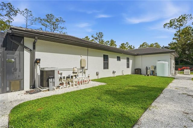 181 18th AVE NW, Naples, FL 34120
