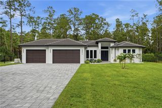 181 18th AVE NW, Naples, FL 34120