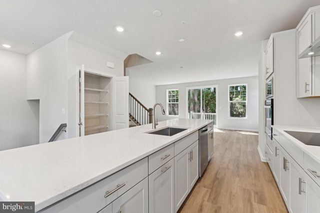 10184 KINGS GROVE WAY, Damascus, MD 20872