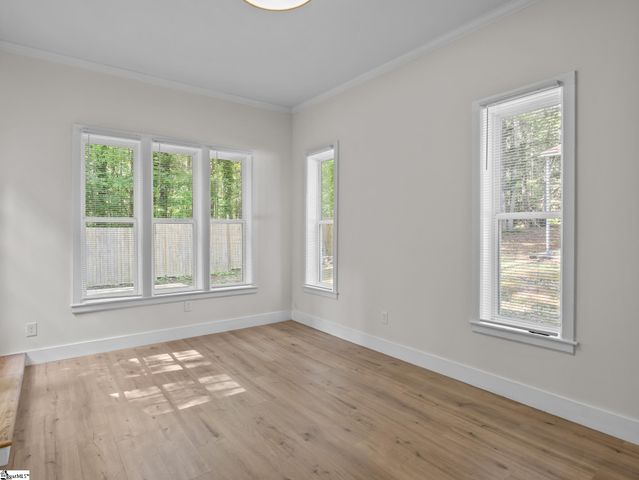 21298 E 76 Highway, Laurens, SC 29360