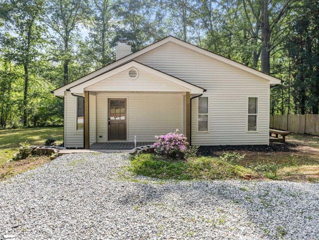 21298 E 76 Highway, Laurens, SC 29360