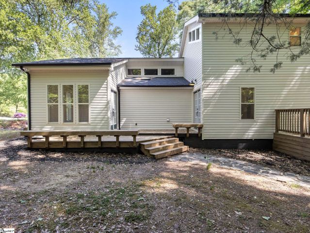 21298 E 76 Highway, Laurens, SC 29360