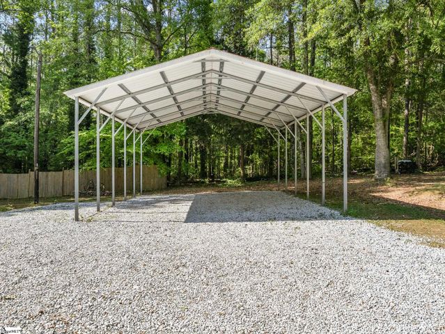 21298 E 76 Highway, Laurens, SC 29360