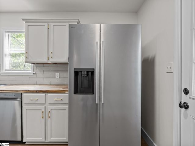 21298 E 76 Highway, Laurens, SC 29360