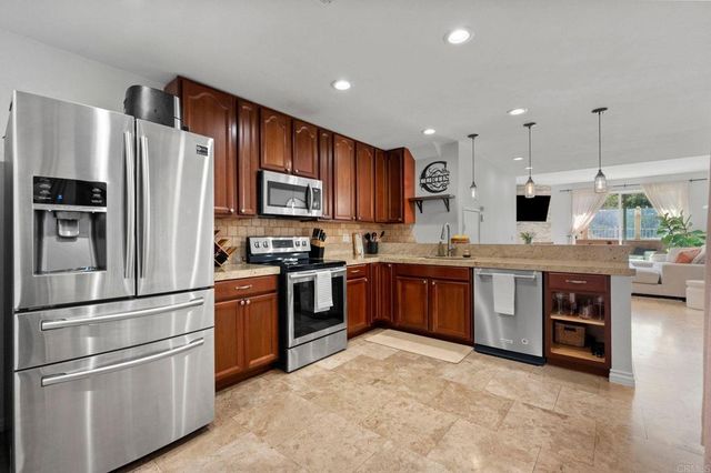 13803 Pinkard Way 15, El Cajon, CA 92021