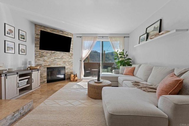 13803 Pinkard Way 15, El Cajon, CA 92021