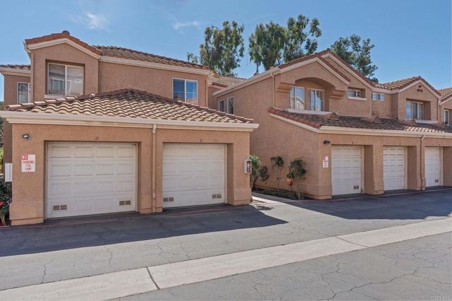 13803 Pinkard Way 15, El Cajon, CA 92021