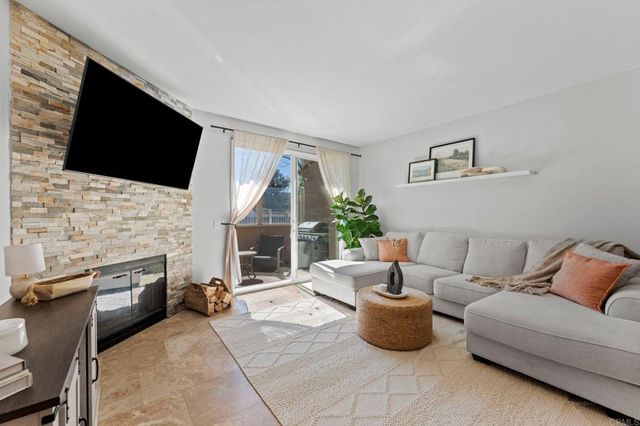 13803 Pinkard Way 15, El Cajon, CA 92021