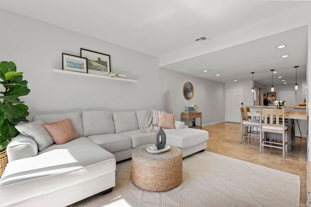 13803 Pinkard Way 15, El Cajon, CA 92021