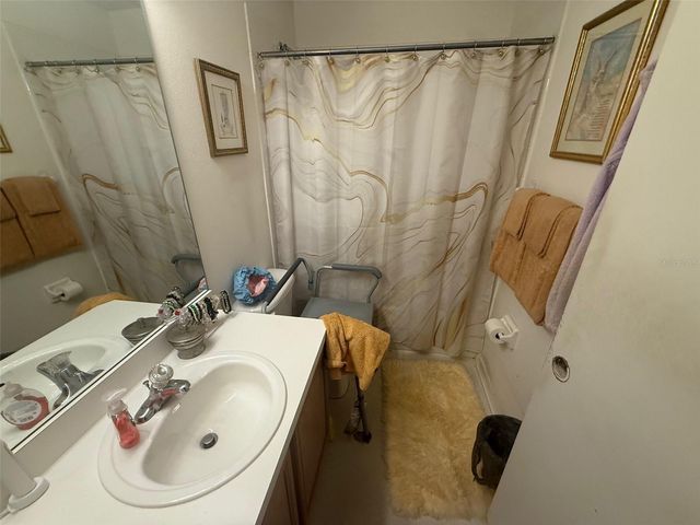 7338 E BANK DRIVE, Tampa, FL 33617