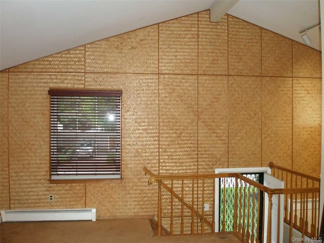 4924 Express Dr South, Ronkonkoma, NY 11779