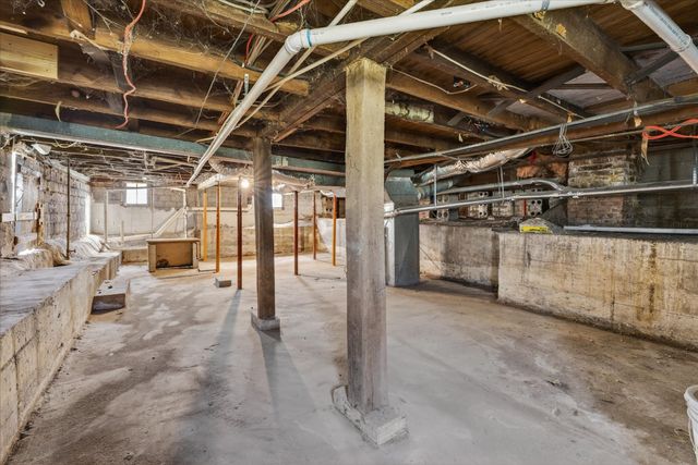 859 Greenwood Ave, Clarksville, TN 37040