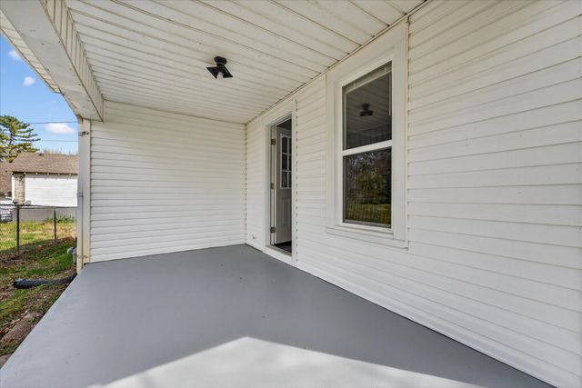 859 Greenwood Ave, Clarksville, TN 37040