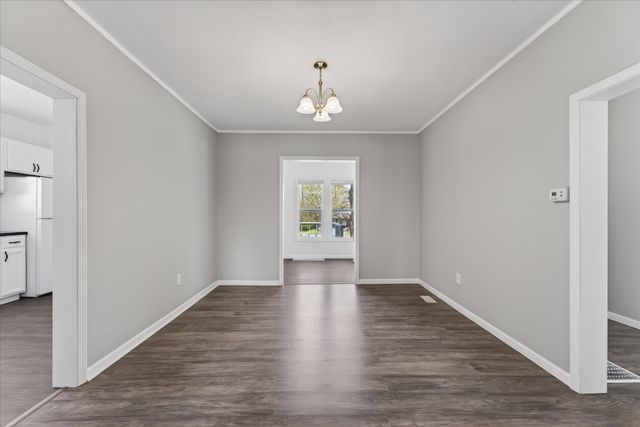 859 Greenwood Ave, Clarksville, TN 37040