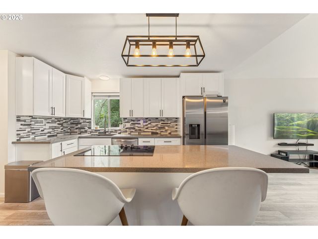 11131 Sw 45TH Ave, Portland, OR 97219