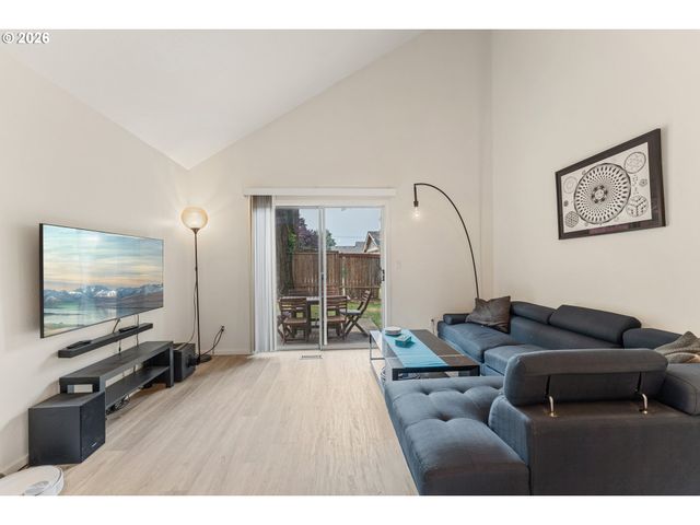 11131 Sw 45TH Ave, Portland, OR 97219