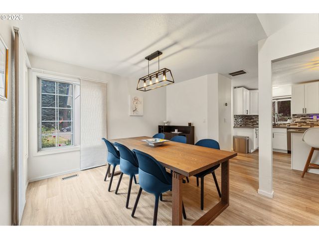 11131 Sw 45TH Ave, Portland, OR 97219