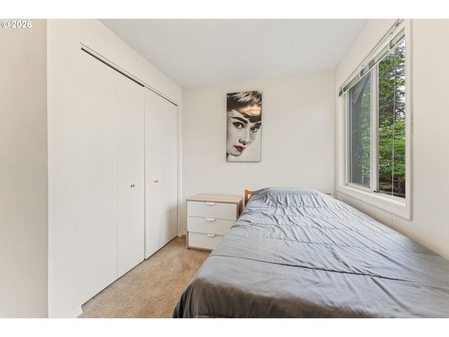 11131 Sw 45TH Ave, Portland, OR 97219