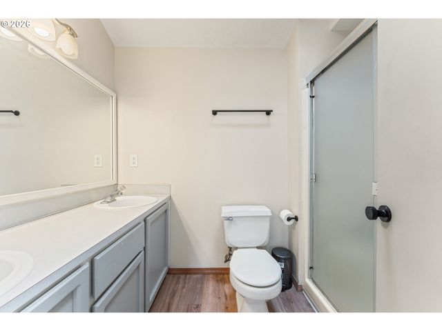 11131 Sw 45TH Ave, Portland, OR 97219