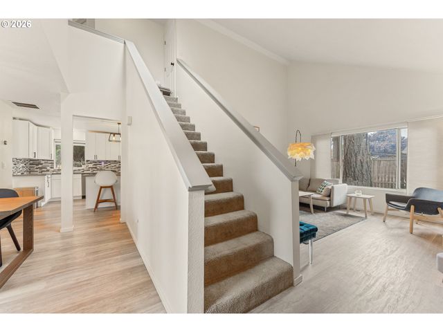 11131 Sw 45TH Ave, Portland, OR 97219