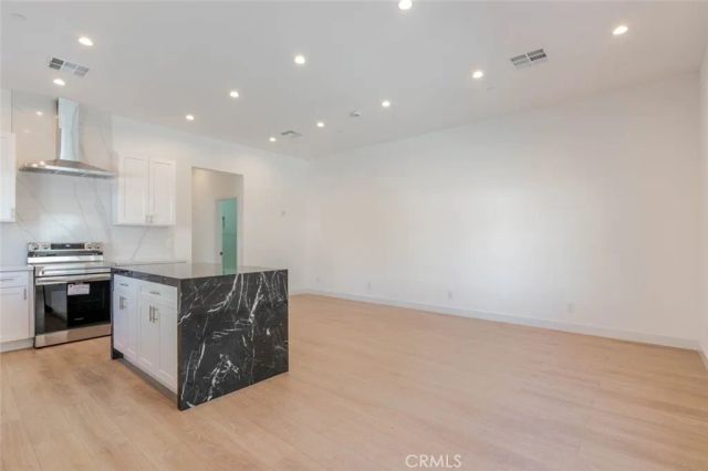 6852 Ranchito Avenue, Van Nuys, CA 91405