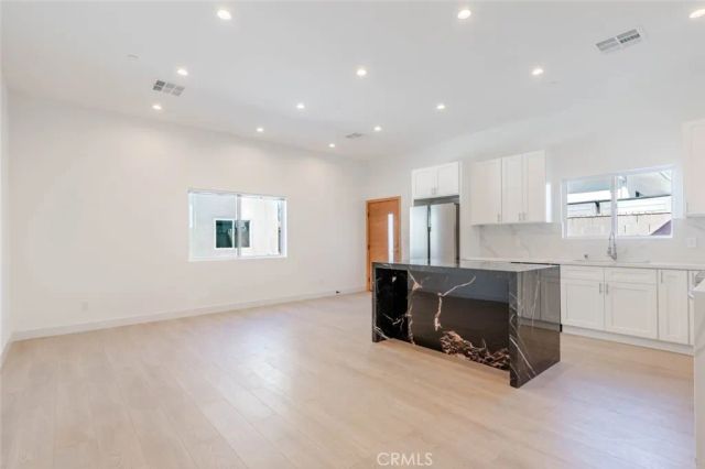 6852 Ranchito Avenue, Van Nuys, CA 91405