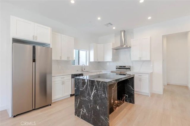 6852 Ranchito Avenue, Van Nuys, CA 91405