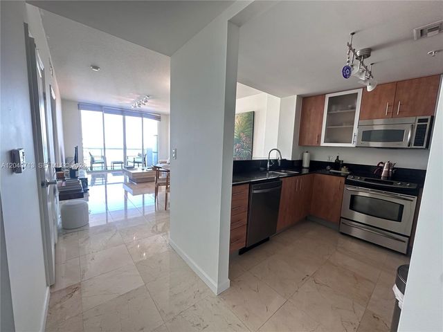 7900 Harbor Island Drive 1424, North Bay Village, FL 33141