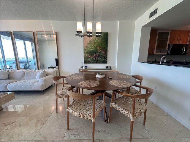 7900 Harbor Island Drive 1424, North Bay Village, FL 33141