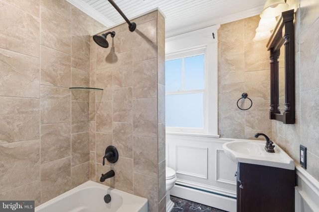 6924 SUNDOWN RD, Laytonsville, MD 20882