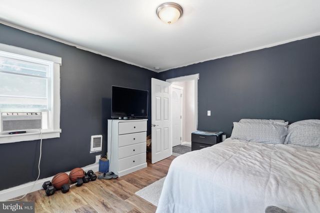 6924 SUNDOWN RD, Laytonsville, MD 20882
