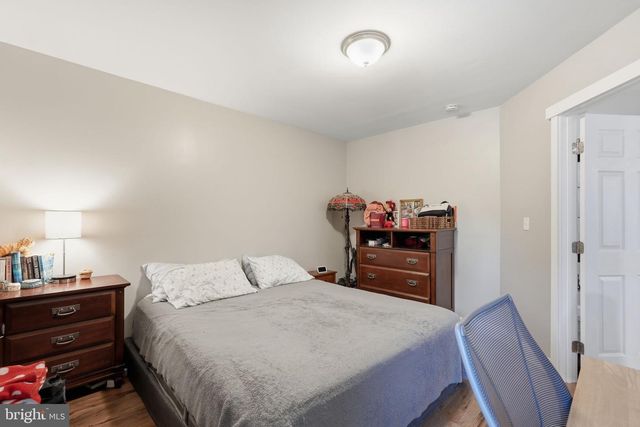 6924 SUNDOWN RD, Laytonsville, MD 20882