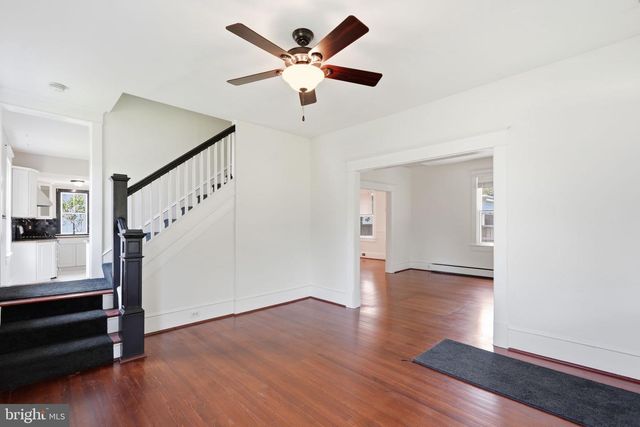 6924 SUNDOWN RD, Laytonsville, MD 20882