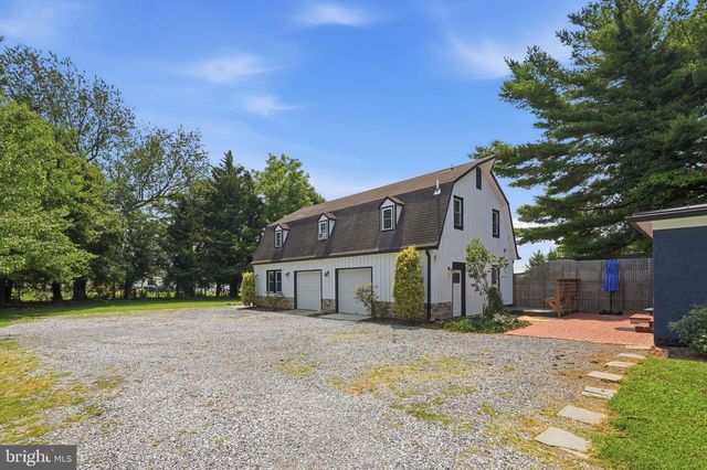 6924 SUNDOWN RD, Laytonsville, MD 20882