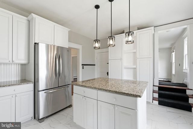 6924 SUNDOWN RD, Laytonsville, MD 20882