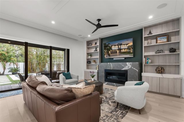 3316 HELEN AVENUE, Orlando, FL 32804