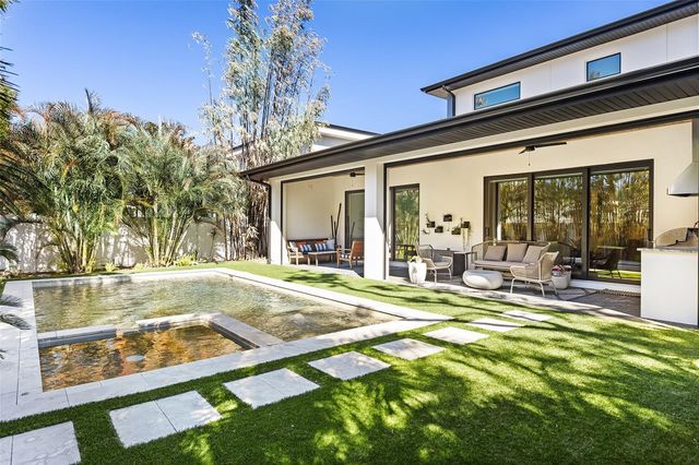 3316 HELEN AVENUE, Orlando, FL 32804